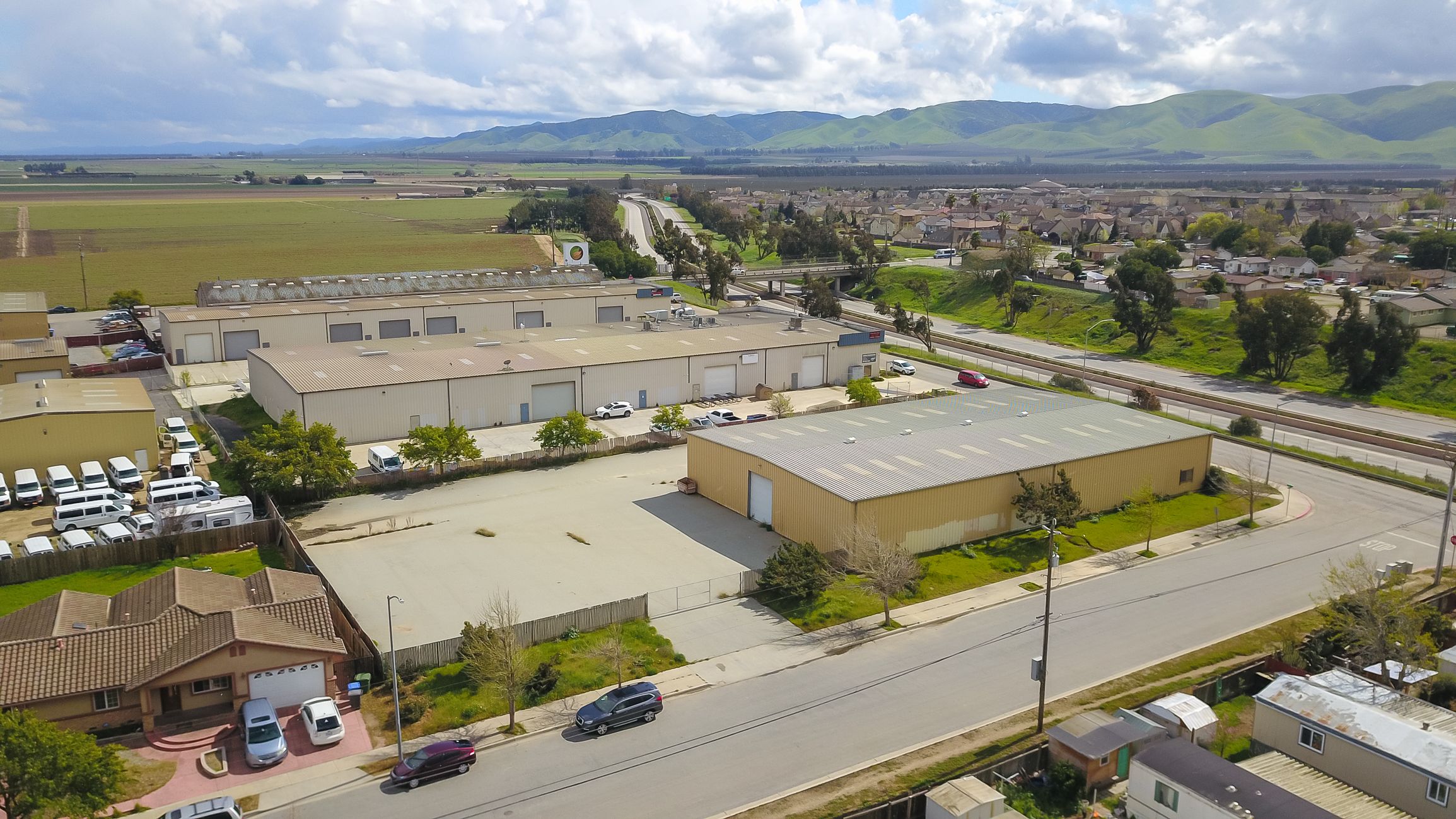 For Lease Warehouse & Yard Greenfield, CA Mahoney